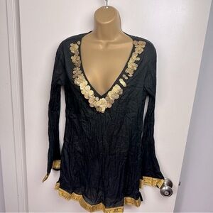 BB‎ Jeans Black Faux Gold Coin Bell Sleeve Gold Trim Gypsy Inspired Top NWT M